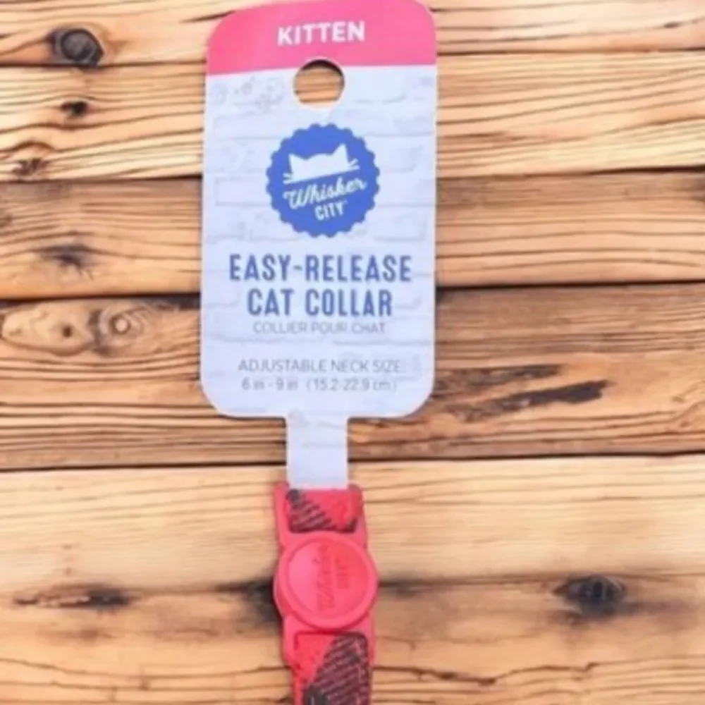 NWT New Whisker City Pet Cat/Kitten Collar & Leash Red/Black Flannel Design